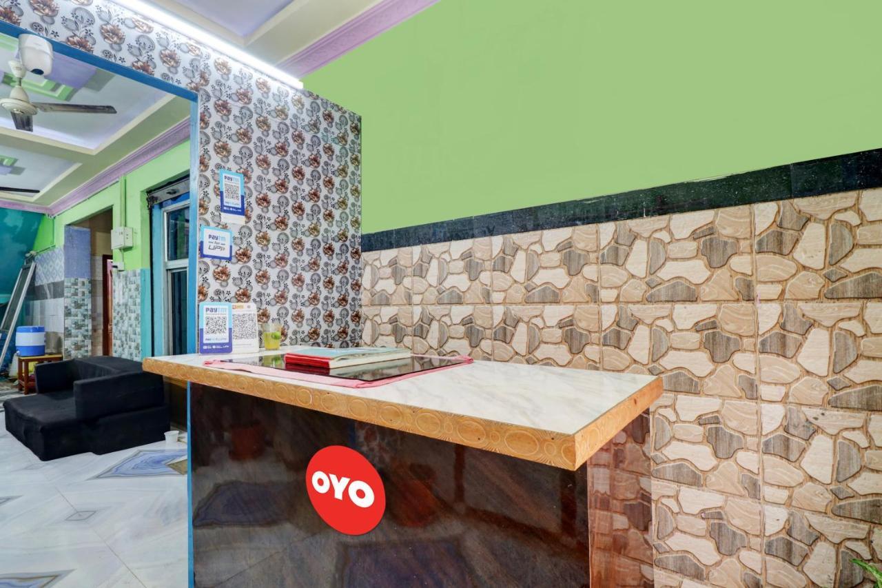 Hotel Oyo Flagship Sri Krishnatej Residency à Vijayawāda Extérieur photo